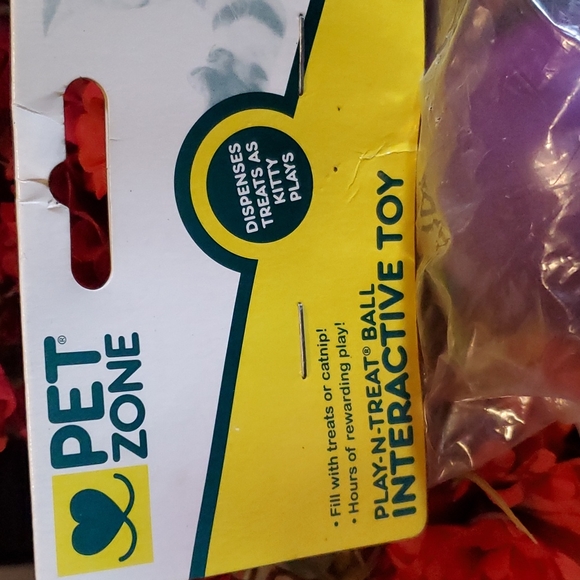 Play - N - Treat Ball - Picture 3 of 5